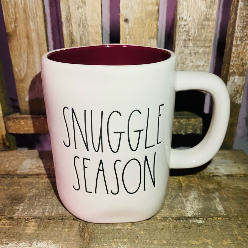 Rae Dunn SNUGGLE SEASON mug